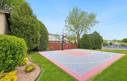 6120 S New York Avenue, Cudahy, WI 53110