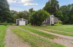 3 Riverside Parkway, Battle Creek, MI 49015