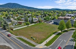 8776 N WAYNE DR, Hayden, ID 83835