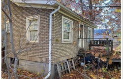 100 Clyde James Road, Pleasant Lake, MI 49272