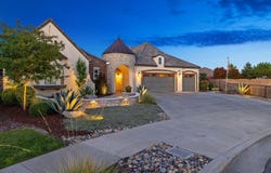 3500 W Lark Avenue, Visalia, CA 93291
