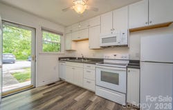 41 Trowbridge Lane, Brevard, NC 28712