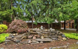 490 E Long Lake Road, Bloomfield Hills, MI 48304