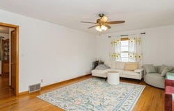 609 4th Ave, Coralville, IA 52241
