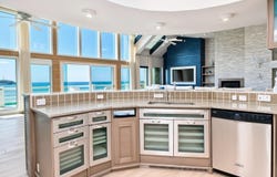 10 92nd Street, Stone Harbor, NJ 08247