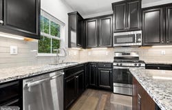 8249 HICKORY HOLLOW DR, GLEN BURNIE, MD 21060