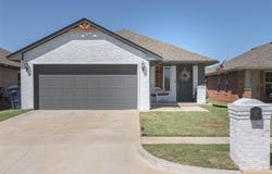 11605 SW 12th Street, Yukon, OK 73099