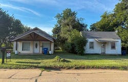 408 E. Walnut Ave., Enid, OK 73701