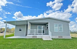 80 Marathon Dr, Sebring, FL 33870