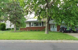 11 RUTLEDGE Avenue, Bartonville, IL 61607-2654