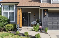817 NW Golden Court, Blue Springs, MO 64015