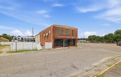 100 Elizabeth Street, Picayune, MS 39466