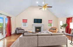13 Towne Hill Rd, Haverhill, MA 01835