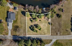 1208 Clubhouse Drive, Lake Isabella, MI 48893