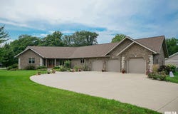 300 OAK VALLEY Drive, Goodfield, IL 61742