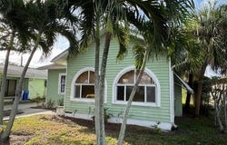 418 NE 4th St, Pompano Beach, FL 33060