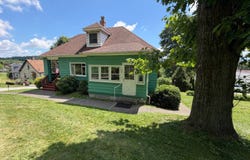 302  Morningside Dr, Latrobe, PA 15650