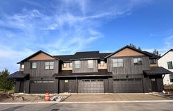 107 Golf View Drive, Eagle Point, OR 97524