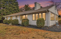 5401 Warwood Dr, Roanoke, VA 24018