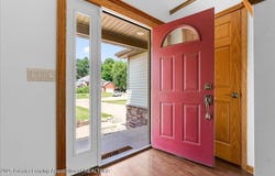 8505 Ember Glen Pass, Lansing, MI 48917