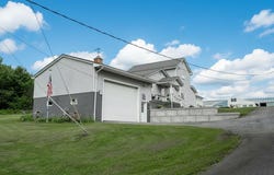 3519-3523 Dark Shade Dr, Windber, PA 15963