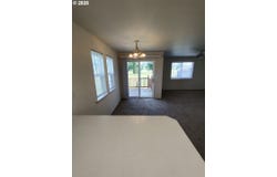 257 SMITH Loop, Springfield, OR 97478