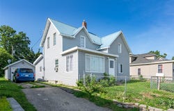 221 E Anson Street, Marshalltown, IA 50158