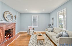 21 Pine Street, Petersburg, VA 23803