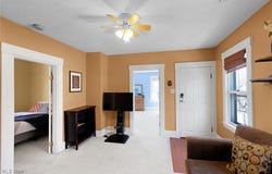 1018 Auburn Avenue, Cleveland, OH 44113