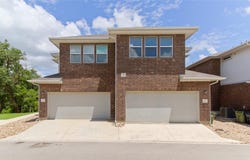 605 W South ST, Leander, TX 78641