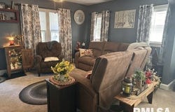 1609 Hardin Avenue, Jacksonville, IL 62650