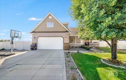 2213 Alex Dr, Filer, ID 83328