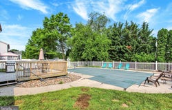 2785 SPARROW DRIVE, YORK, PA 17408