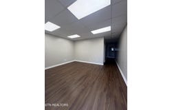 207 E Race St, Kingston, TN 37763