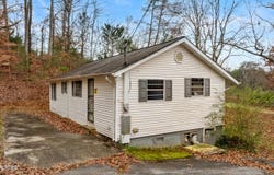 470 Riden Rd, Greenback, TN 37742