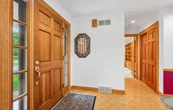 2385 Buckingham Pl, Brookfield, WI 53045