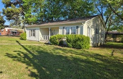 701 E Shawntel Smith BLVD, Muldrow, OK 74948