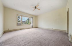 24 W 10TH Avenue, OSHKOSH, WI 54902