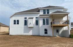 1011 Poplar Lane, Liberty, MO 64068