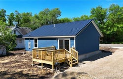 208 S Grand Avenue, Eldon, MO 65026