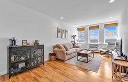 25 W Broadway, Long Beach, NY 11561
