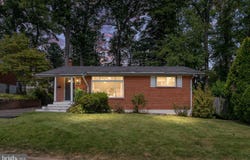 10212 STRATFORD Avenue, FAIRFAX, VA 22030