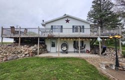 2245 Palm Avenue, Garner, IA 50438