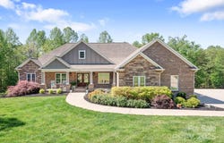 730 Oak Ridge Farms Circle unit: 14, Newton, NC 28658
