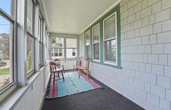 24 Thomas Ave, Holyoke, MA 01040