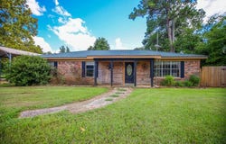 1533 County Road 348, Broaddus, TX 75929
