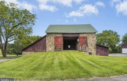 3370 LOWER SAUCON ROAD, HELLERTOWN, PA 18055