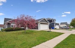 1415 Deerfield Drive, NorthLiberty, IA 52317