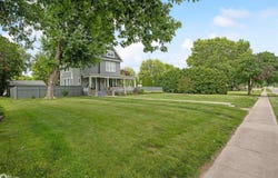 2812 West Avenue, Burlington, IA 52601