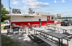 1204 N CODY Road, Le Claire, IA 52753